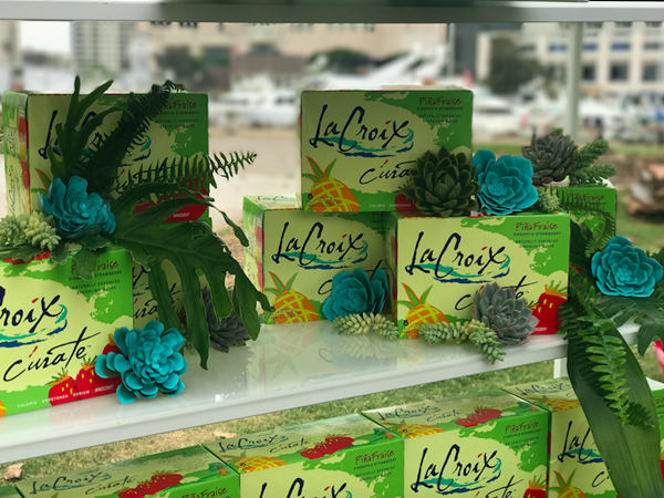 如何将花卉融入产品发布会或媒体活动中?