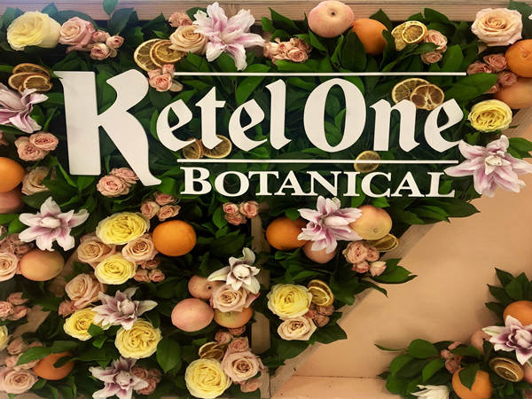 春季活动策划使用品牌酒吧和推车，提升您的品牌效应!